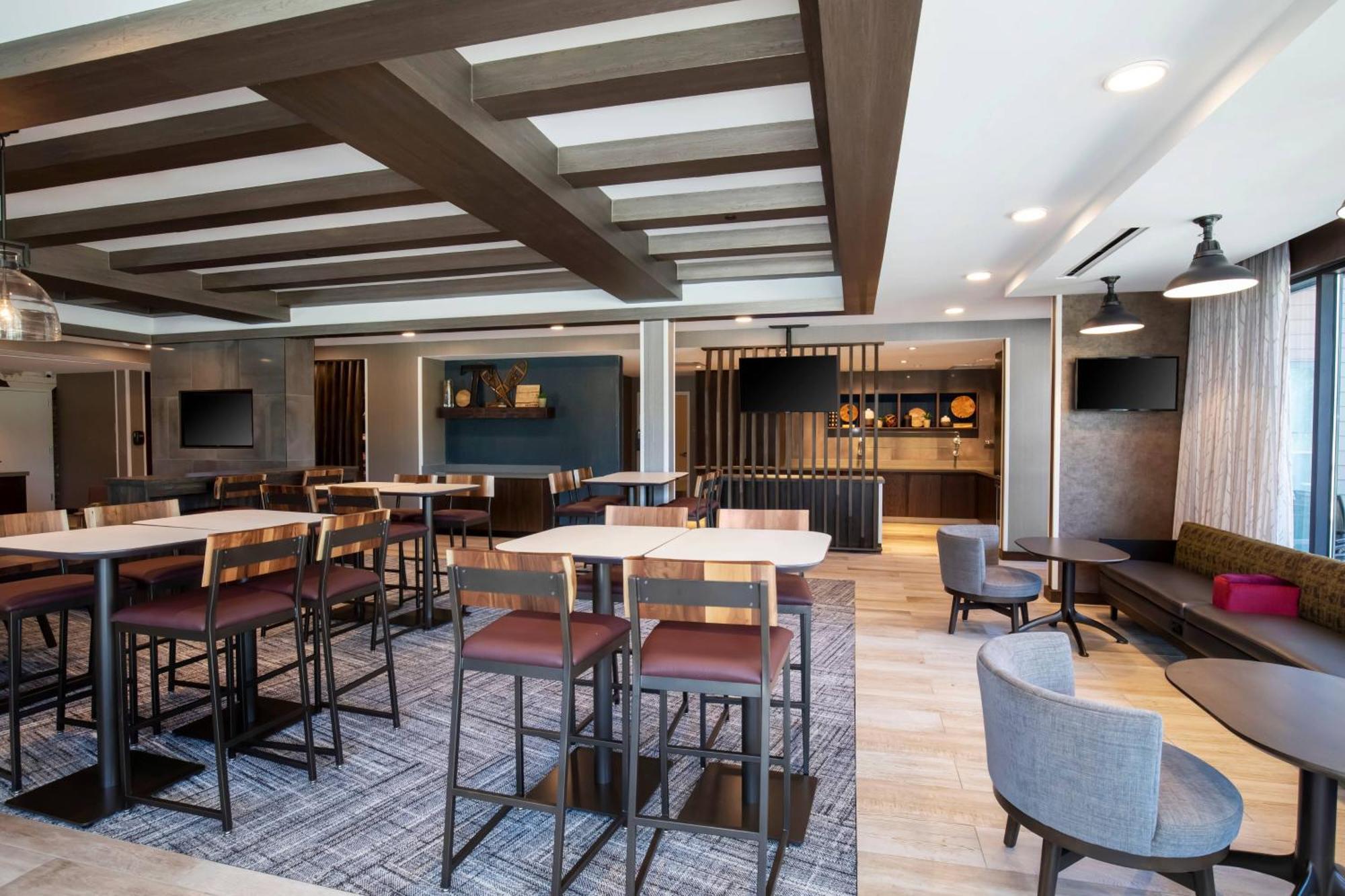 Springhill Suites By Marriott Truckee Lake Tahoe Exterior photo